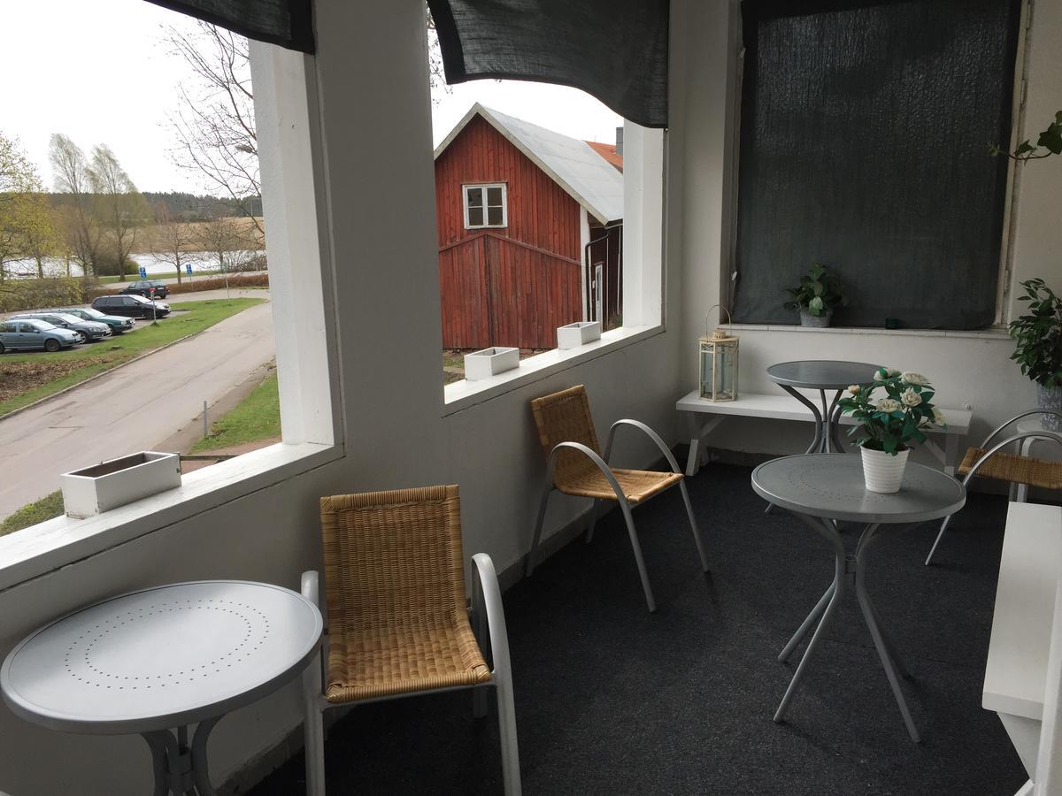 Hoejdens Lagprishotell Mönsteras Exterior foto